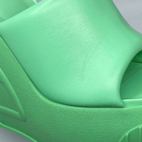 Fendi Leather Wedge Sandals size 38 - Picture 11 of 16